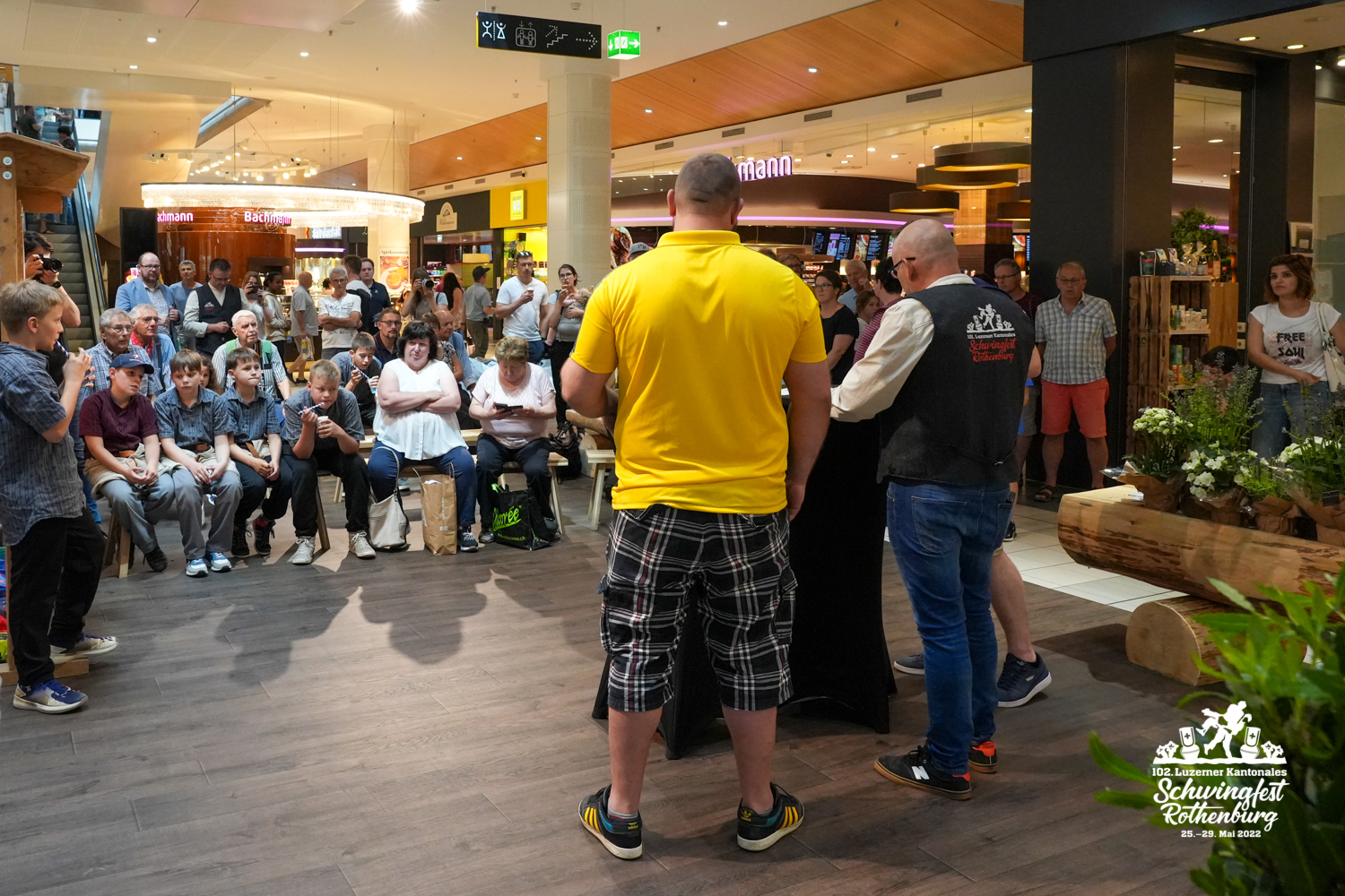 2022_05_21 LKSF Shopping-Center_WEB_m_WZ_-18